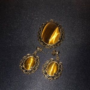 Tigers eye pendent and earrings.